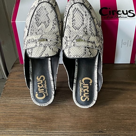 Women's Snakeprint Penny Loafer Mule Slip-on Flats - Picture 3 of 4